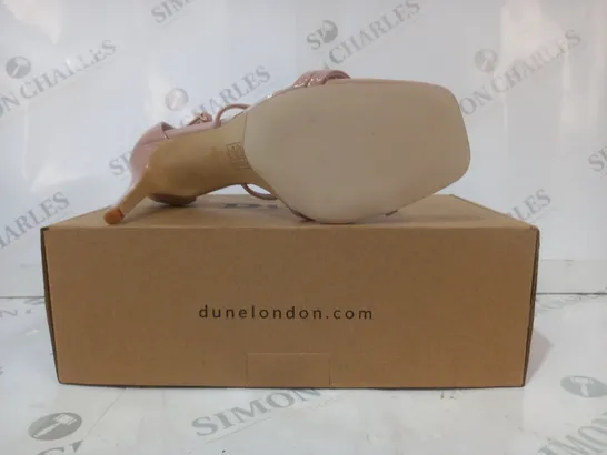 BOXED PAIR OF DUNE LONDON OPEN TOE STRAPPY SANDALS IN BLUSH SIZE 6