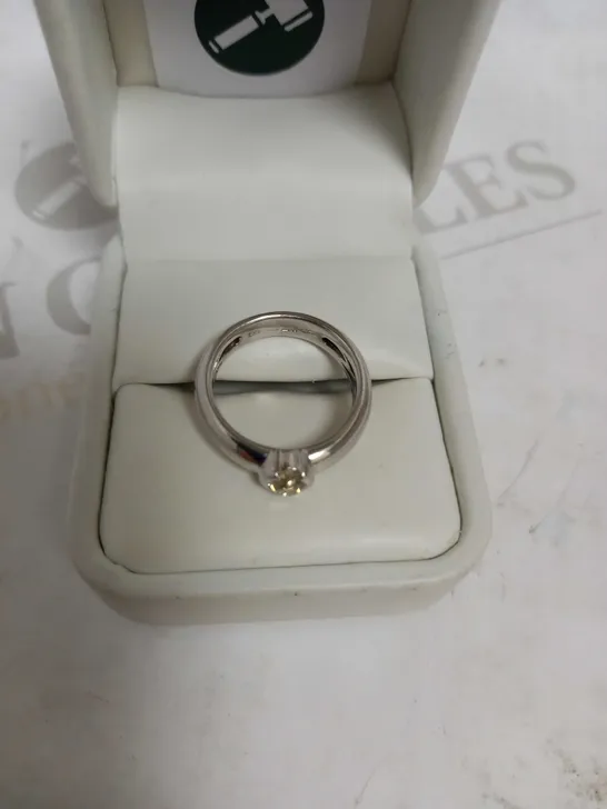 DESIGNER 18CT WHITE GOLD SOLITAIRE RING SET WITH AN OLD CUT DIAMOND WEIGHING +-0.52CT
