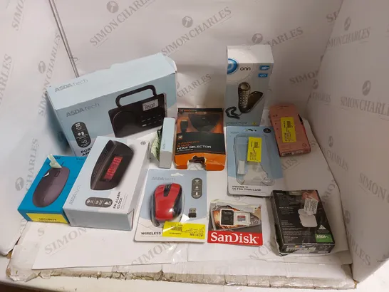 BOX OF ASSORTED ELECTRICAL ITEMS TO INCLUDE COMPUTER MOUSES,ALARM CLOCKS AND EARPHONES