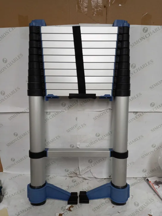 BUILDCRAFT 3.2M TELESCOPIC LADDER