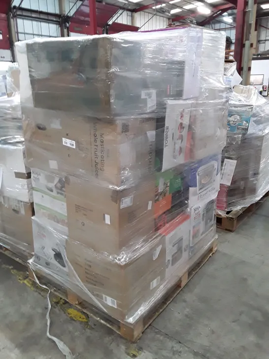 PALLET OF APPROXIMATELY 32 UNPROCESSED RAW RETURN HOUSEHOLD AND ELECTRICAL GOODS TO INCLUDE;