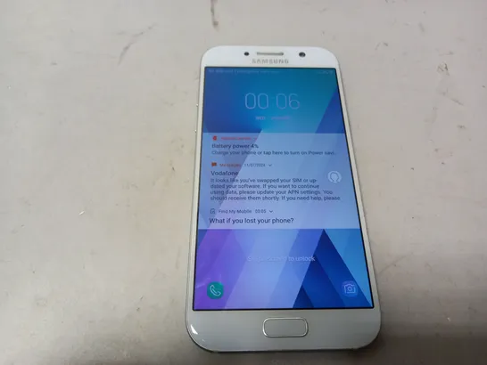 SAMSUNG GALAXY A5 (SM-A520F)