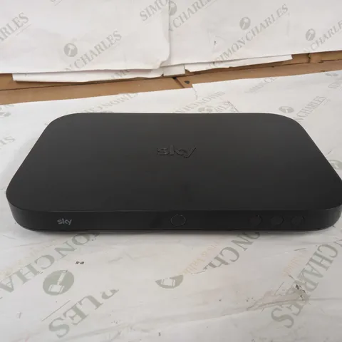 SKY Q - NO WIRES - MODEL ES340A-D8 1TB