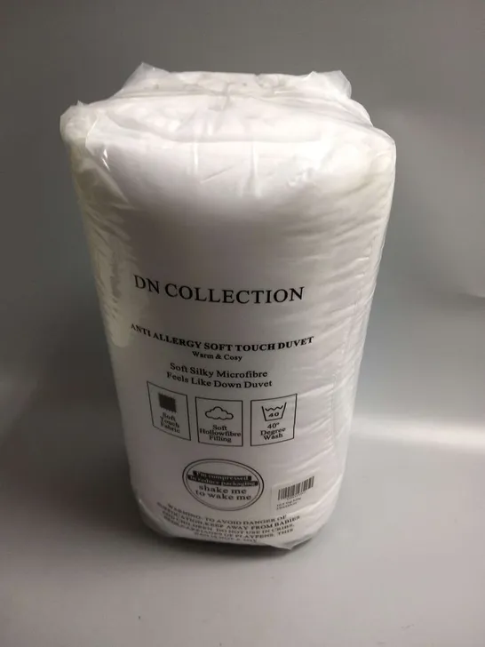 DN COLLECTION ANTI-ALLERGY SOFT TOUCH DUVET KINGSIZE 10.5 TOG