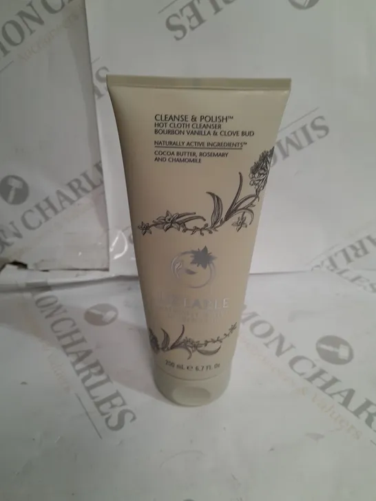 LIZ EARLE BOURBON VANILLA AND CLOVE BUD CREAM - 200ML