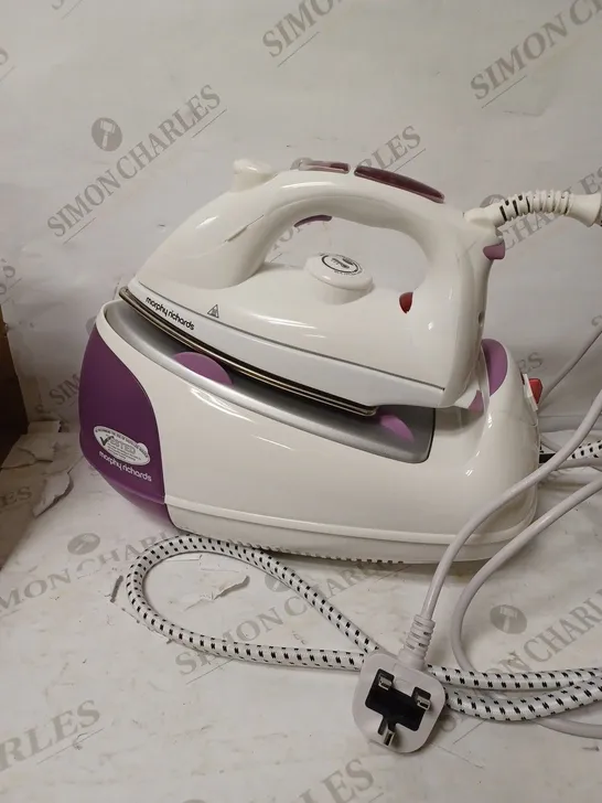 MORPHY RICHARDS JET STEAM GENERATOR IRON PINK/WHITE