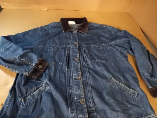 ELIZABETH LIZ CLAIBORNE DENIM JACKET - XL