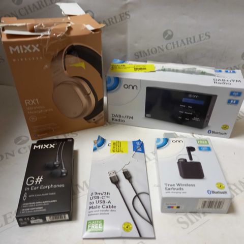 LOT OF APPROX 20 ASSORTED ITEMS TO INCLUDE MIXX WIRED EARPHONES. ONN WIRELESS EARBUDS, ONE FOR ALL AERIAL