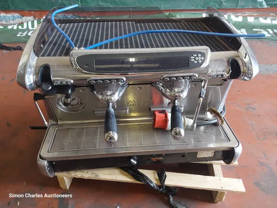 TRADITIONAL FAEMA EMBLEMA COFFEE MACHINE