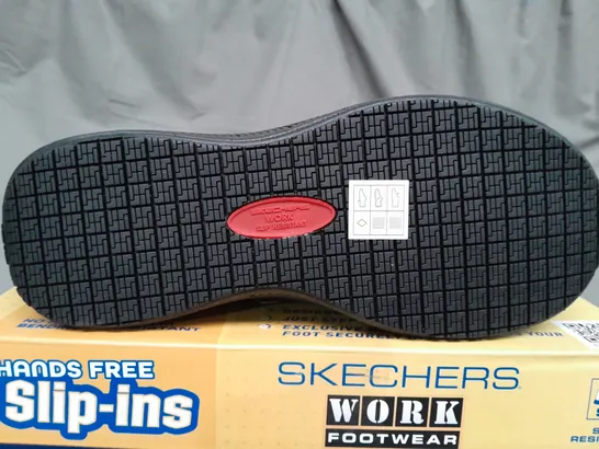 BOXED SKECHERS WORK FOOTWEAR LIP ONS IN BLACK - UK 6