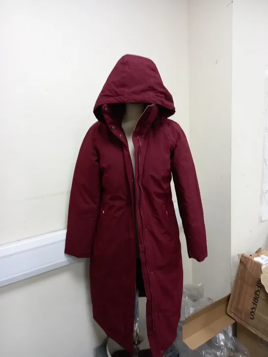 WOMENS LANDS END COAT IN MAROON SIZE EXTRA SMALL