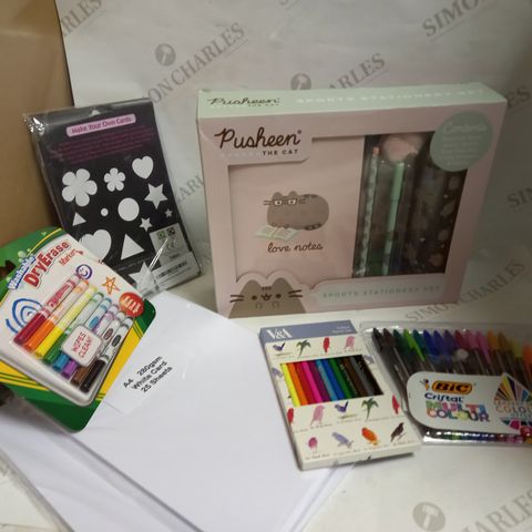 COLLECTION OF ART/DRAWING SUPPLIES INCL. PENS, PENCILS & 50 X SHEETS A4 WHITE CARD