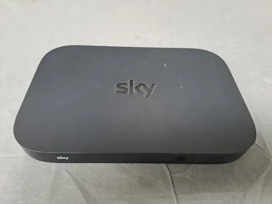 SKY EM150 Q MINI BOX