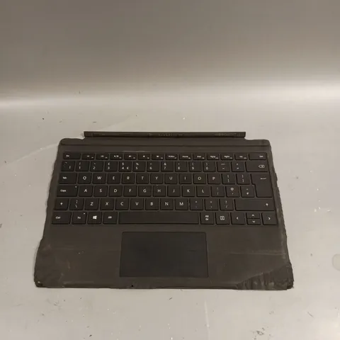 MICROSOFT 1725 SURFACE PRO TYPE COVER 