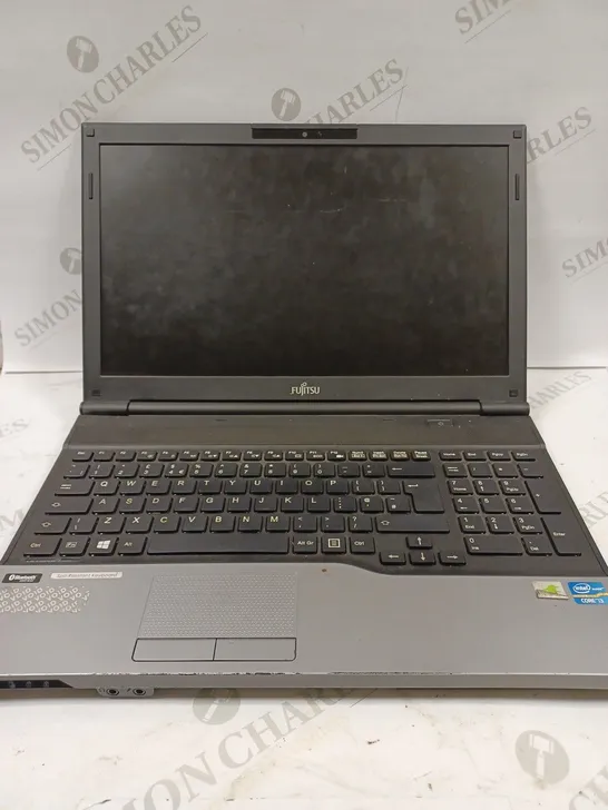 FUJITSU A532 LIFEBOOK LAPTOP 