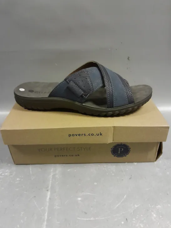 BOXED PAIR OF PAVERS DENIM STYLE SLIP ON SANDALS - 9