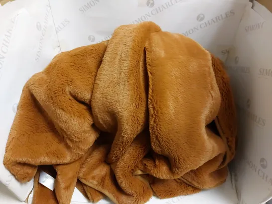 DUNELM BROWN PLUSH THROW - APPROX 200X200