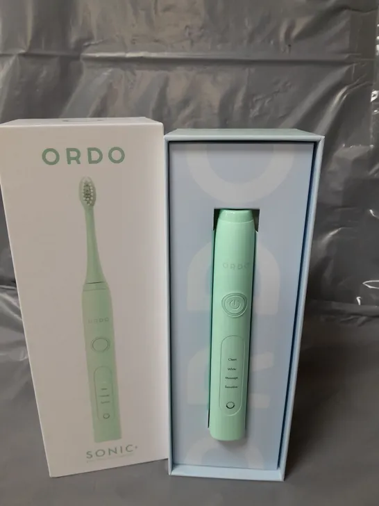 ORDO SONIC+ ELECTRIC TOOTHBRUSH - MINT GREEN