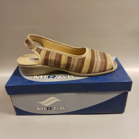 BOXED PAIR OF MIRAK CLASSIC CARLA OPEN TOE SHOES IN BROWN - 7.5