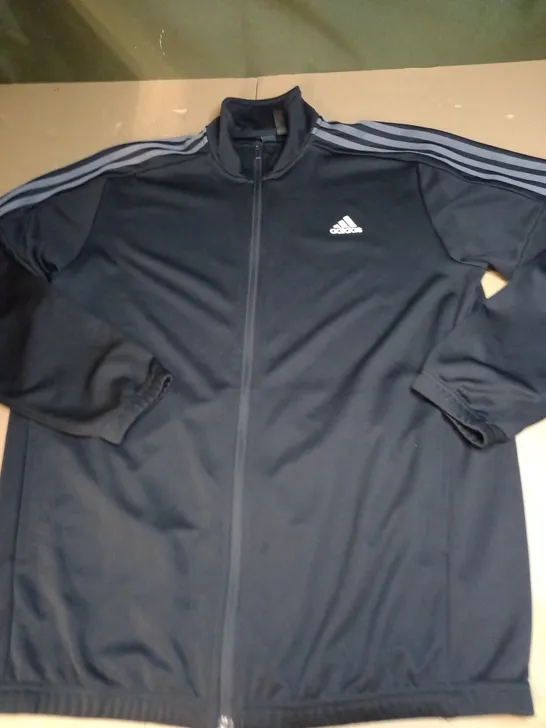 ADIDAS LOGO ZIPPED JACKET SIZE XL