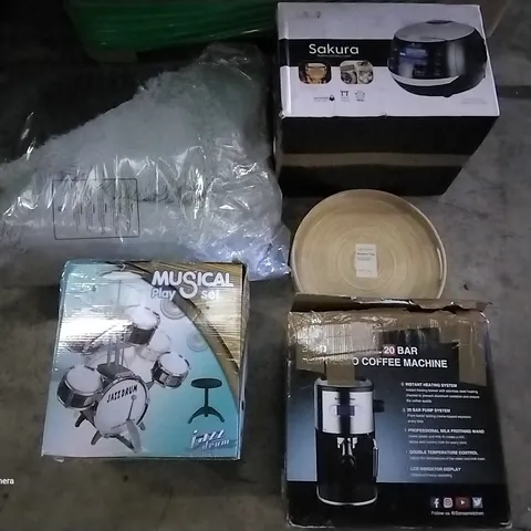 PALLET OF ASSORTED ITEMS INCLUDING SAKUDA RICE COOKER, ESPRESSO COFFEE MACHINE, PET BED, BAMBOO TRAY, MUSICAL PLAY SET