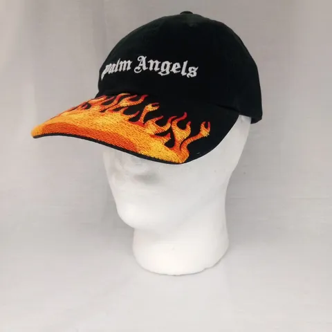 PALM ANGELS BURNING CAP BLACK AND WHITE