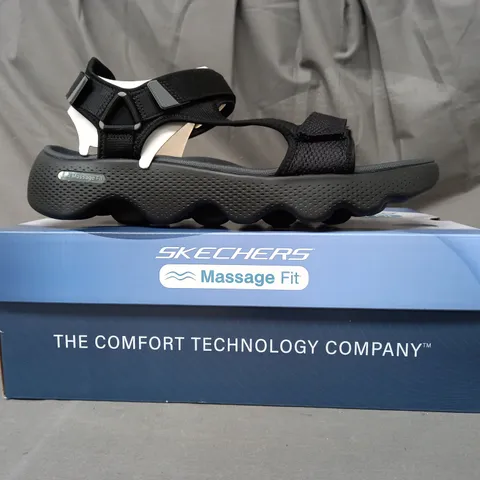 BOXED PAIR OF SKECHERS GO WALK MASSGE FIT SANDALS IN BLACK UK SIZE 12