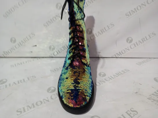 PAIR OF DESIGNER SEQUIN ANKLE BOOTS IN MULTICOLOUR SIZE UNSPECIFIED