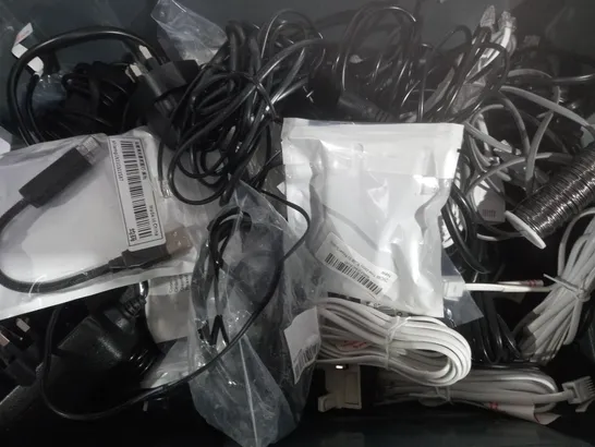 BOX OF 15 ASSORTED ITEMS TO INCLUDE - LIGHT FITTING CABLE - LAPTOP CABLE - MERCON FLOW & WATER ECT