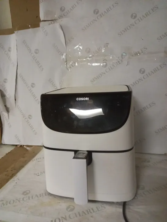 COSORI AIR FRYER 1700W MAX XXL 5.5L DIGITAL TOUCHSCREEN - WHITE