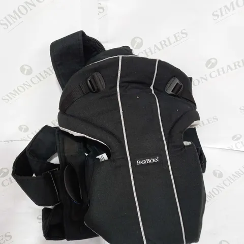 BABYBJORN BABY CARRIER 