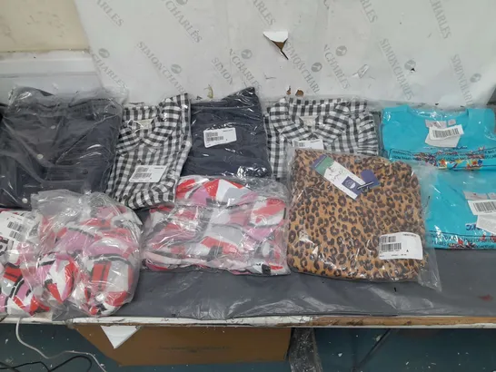 BOX OF APPROXIMATELY 10 ASSORTED BAGGED CLOTHING ITEMS IN VARIOUS STYLES AND SIZES 