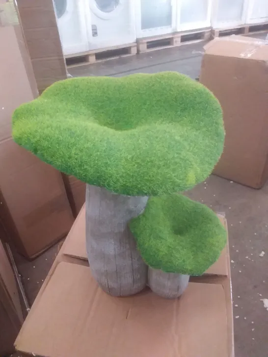 BOXED FAUX MOSS MUSHROOM STATUE