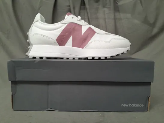 BOXED PAIR OF NEW BALANCE 327 TRAINERS IN WHITE/BERRY UK SIZE 5