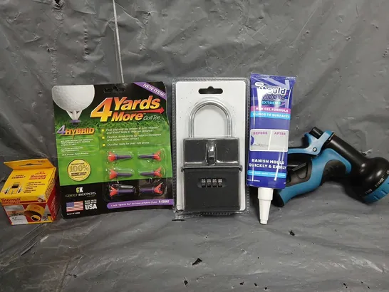 BOX OF APPROXIMATELY 14 ASSORTED ITEMS TO INCLUDE - MOULD MAGIC , 4 YARDS MORE , HOSE HEAD ETC