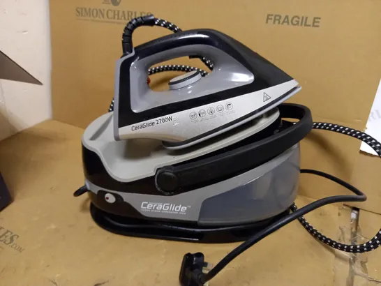 TOWER CERAGLIDE 2700W STEAM GENERATOR IRON