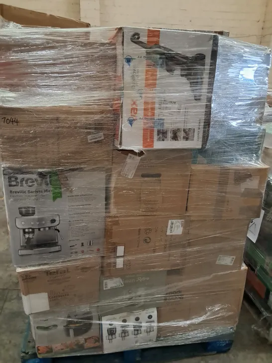 PALLET OF APPROXIMATELY 33 UNPROCESSED RAW RETURN HOUSEHOLD AND ELECTRICAL GOODS TO INCLUDE;