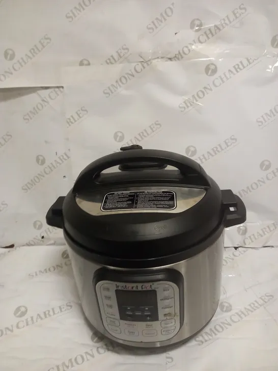 INSTANT POT DUO SMART PRESSURE COOKER