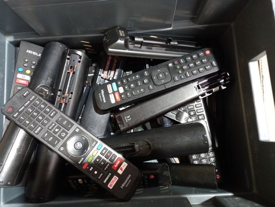 LOT OF APPROXIMATELY 20 ASSORTED REMOTE CONTROLS