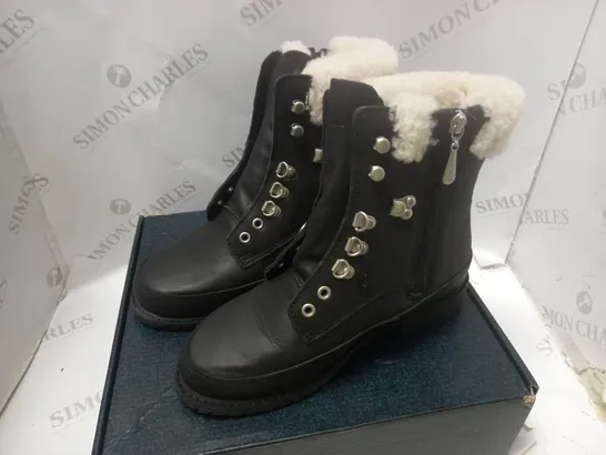 BOXED OKAB BLACK WATERPROOF ANKLE BOOTS - SIZE 7