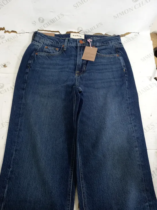 BODEN MID RISE TAPERED JEANS DARK BLUE - W26 L30