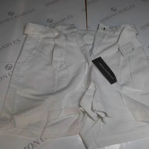 FRENCH CONNECTION BELTED LINEN SHORTS IN WHITE - SIZE 10