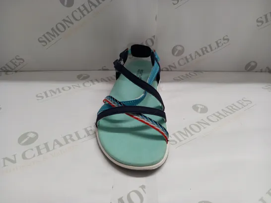 REGATTA LADY SANTA ROMA SANDALS SIZE 5