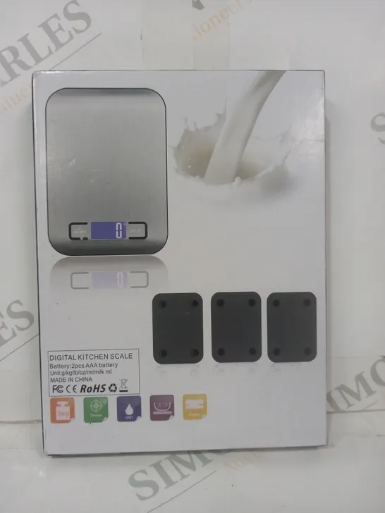 BOXED UNBRANDED KITCHEN SCALE