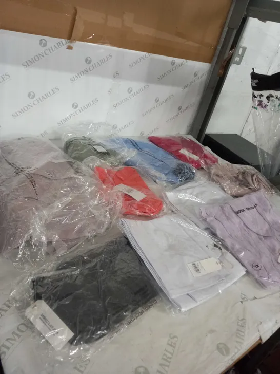 BAG OF APPROX 10 ASSORTED CLOTHING ITEMS TO INCLUDE - MAISON DE NIMES - EMELIA