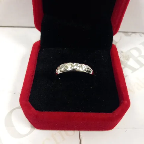 18CT WHITE GOLD FIVE STONE HALF ETERNITY RING RUB OVER SET WITH DIAMONDS