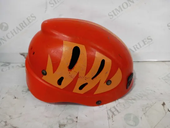 CAMP ARMOUR JUNIOR CLIMBING HELMET IN ORANGE