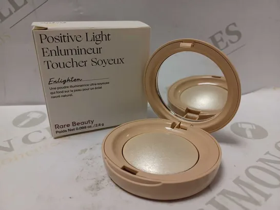 RARE BEAUTY ENLIGHTEN POSITIVE LIGHT SILKY TOUCH HIGHLIGHTER 