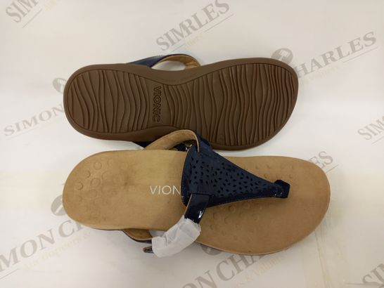 VIONIC SANDALS - NAVY BLUE PATENT FLIP FLOPS UK SIZE 7