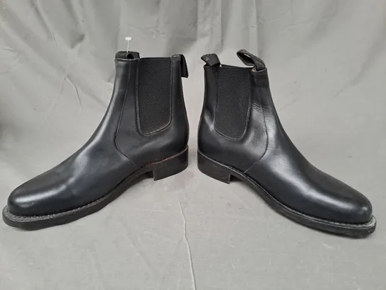 BOXED PAIR OF AMBLERS CHELSEA BOOTS IN BLACK SIZE UNSPECIFIED